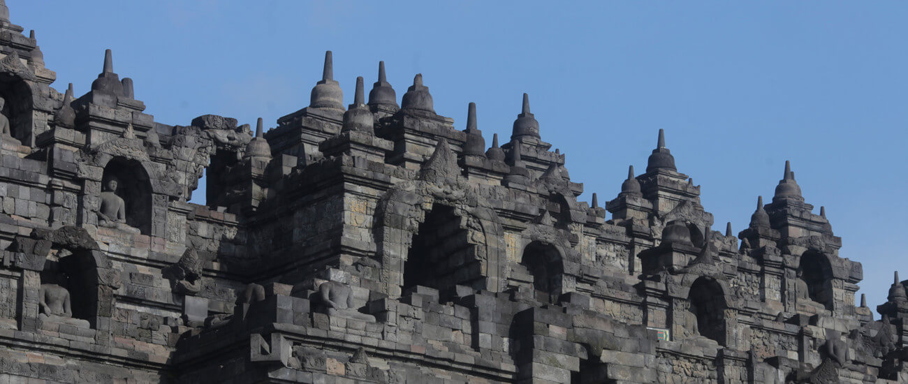 Borobudur-000027-1300x550